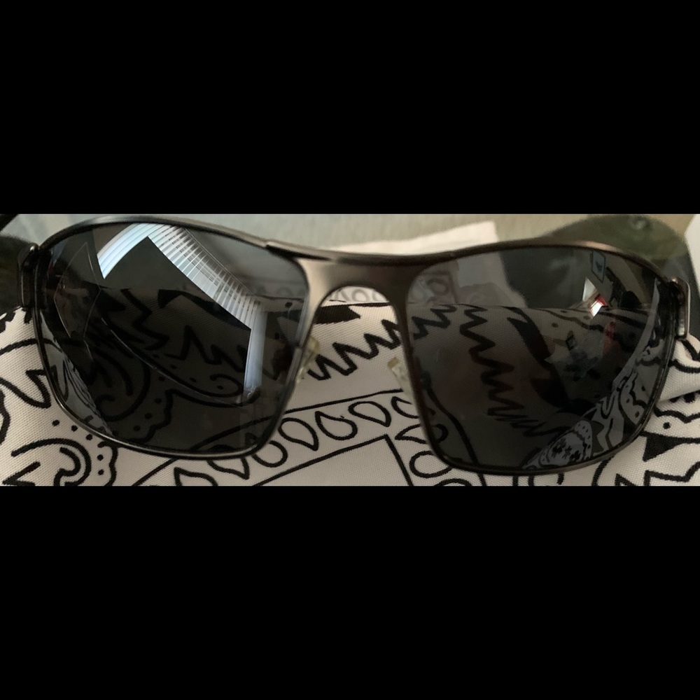 Foster Grant “Ironman” sunglasses
